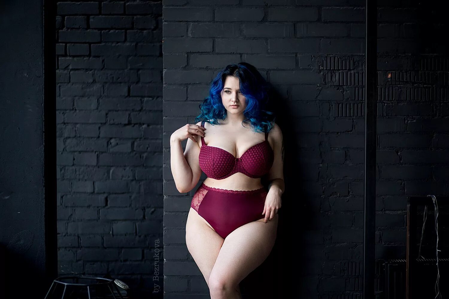 Пышка луиза морган. Красивые толстые голые тетки. Кристина казарян плюс сайз. София адамс плюс сайз хот. Язмин фокс.