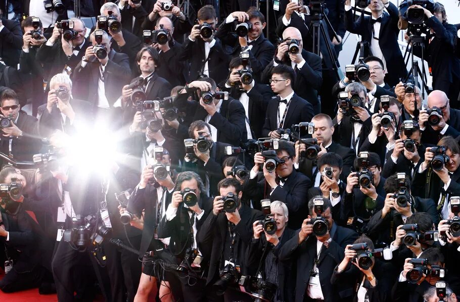 Известность популярность. Сектор славы. Сектор славы. Знаменитость и журналисты. Знаменитость и журналисты.