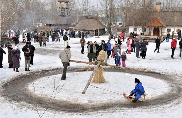 Масляна 2011. Колодий Масленица. Колодка на Масленицу. Обряд колодка на Масленицу. Колодка (обряд).