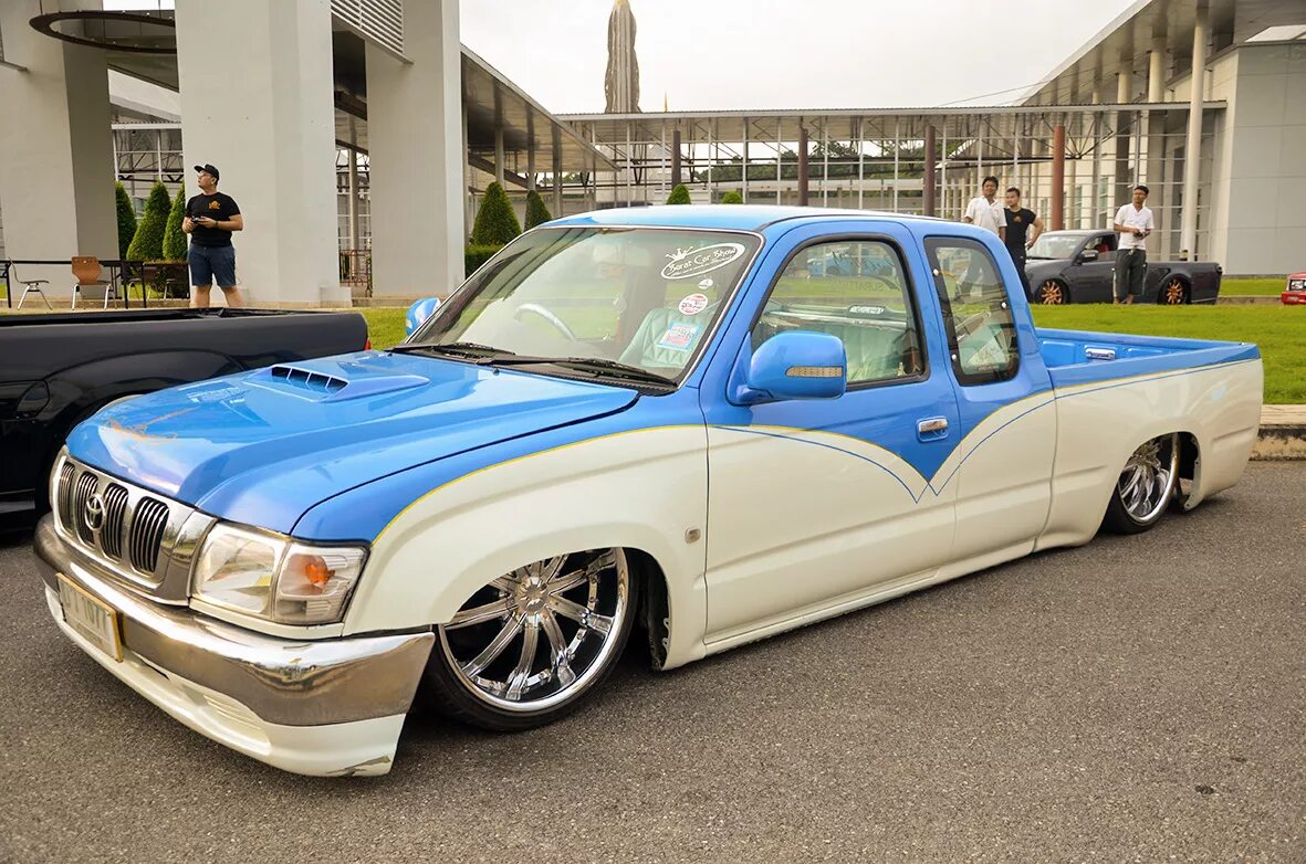 Chevrolet pickup 4x4 tuning. Шевроле колорадо 2014. Форд ф 450. Пикап тюнинг. Ford f-150 widebody.