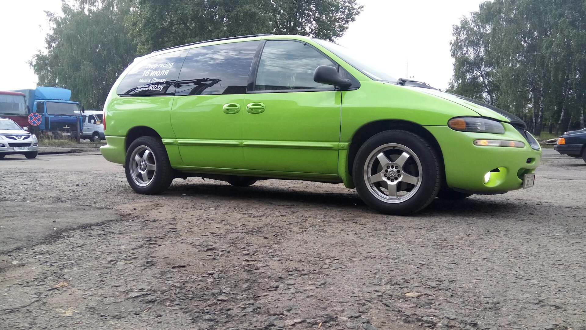 Караван диски купить. Dodge Caravan 3.8. Dodge Caravan 3 Tuning. Колеса Додж Караван 3. Додж Караван 3.3.