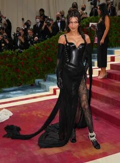 Bella Hadid Didn't Black Out at the Met Gala Because Her Corset