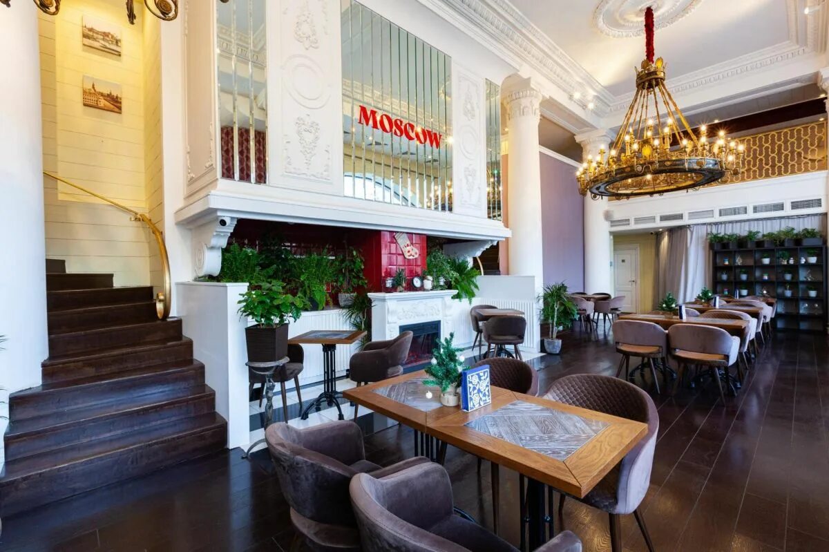 Все по 250 рублей ресторан москва. Cafe Moscow Маяковская. Ресторан терраса Маяковская. Кафе Москва садово Триумфальная. Кафе Moscow, Москва.