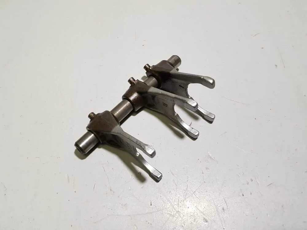 Передняя вилка ирбис ттр 250. Вилка ттр 250. Ямаха ттр 250 вилки. Вилка для мотоцикла irbis ttr250. Вилка ттр.