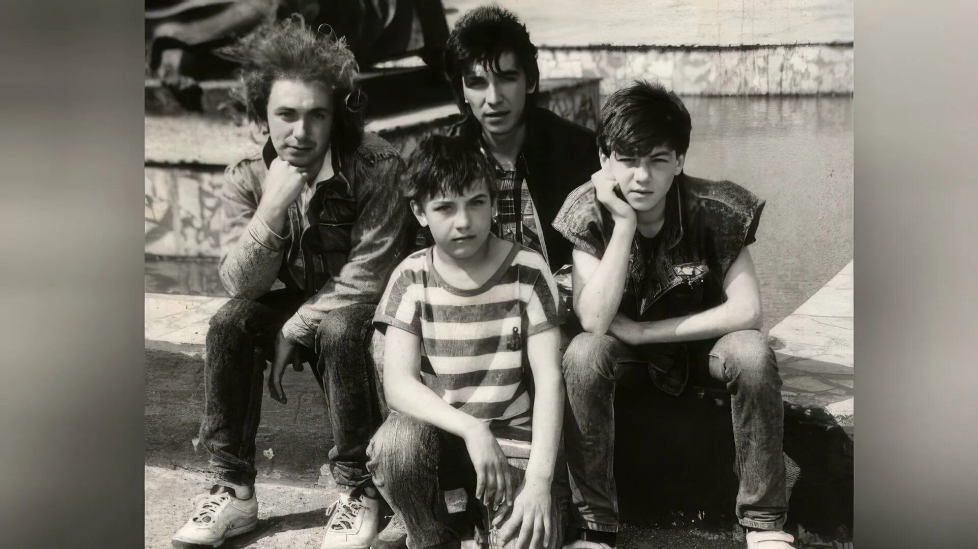 Сергейкузницовласкавыймай. Андрей разин группа ласковый май. Группа ласковый май. Кто писал песни ласковому. Группа ласковый май с разиным.