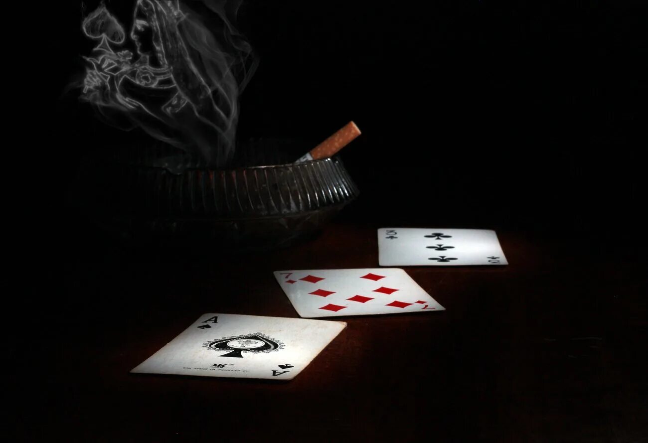 Пиковая дама пушкин опера. Крутые карты. Игральные карты. Пиковая дама 4. Креативные рисунки.