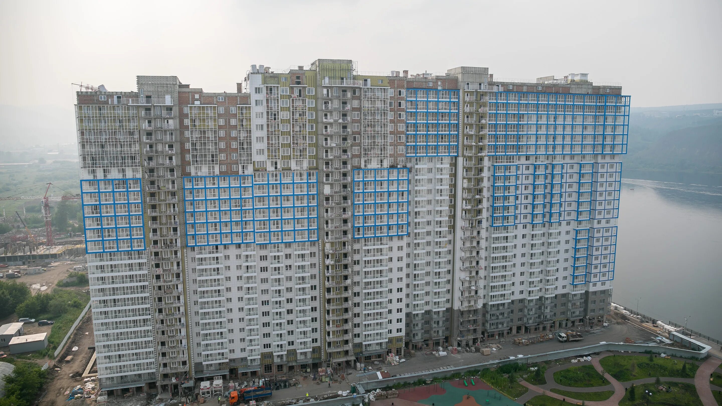 Ижевск тихие зори ул васильковая. Красноярск тихие зори лесников 23. Тихие зори красноярск. Дом зори. Zorza дом.