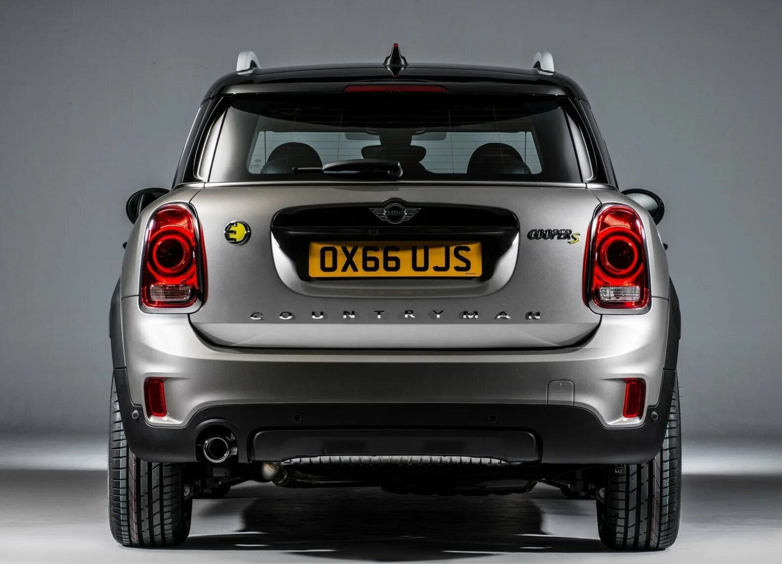 Мини купер стойка. Mini cooper countryman. мини купер кантримен 2019. mini countryman f60. задние фонари mini countryman f60.