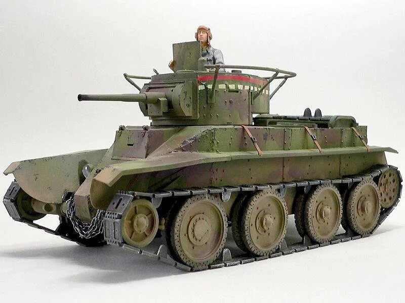 Бт-5 танк. Бт 2 1/35 msd. Танк бт-2. Танк ссср бт 2. Гусеницы для картонного танка.