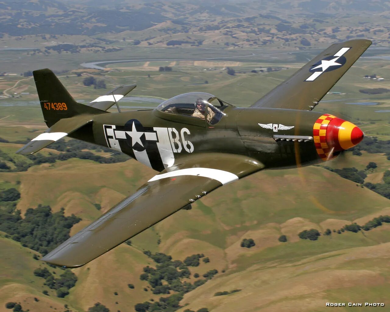 Лучший самолет второй мировой войны. П-51 Мустанг. Американские самолёты второй мировой войны. Американские истребители второй мировой войны. Американские самолеты 2 мировой Мустанг.