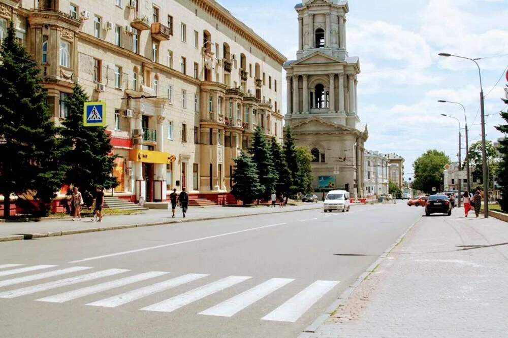 Улицы города харьков. Харьков улицы. Харьков улицы города. Красивые улицы Харькова. Харьков улицы и достопримечательности.