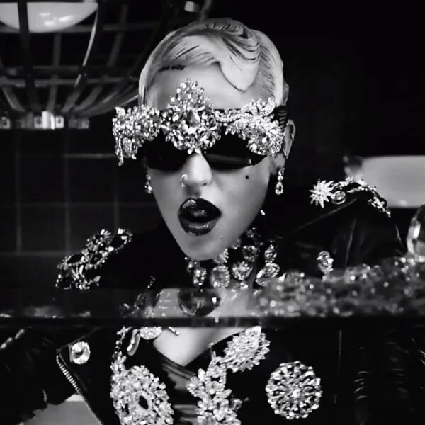Brooke candy opulence. Brooke candy. Brooke candy. Brooke candy 2020. Гоп блондинка.
