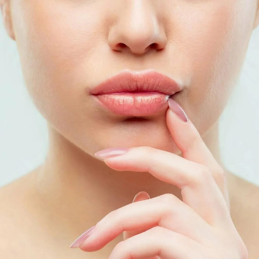 Увеличение губ lips. Красивые губы. Красивая форма губ. Ухоженные губы. Губы косметология.