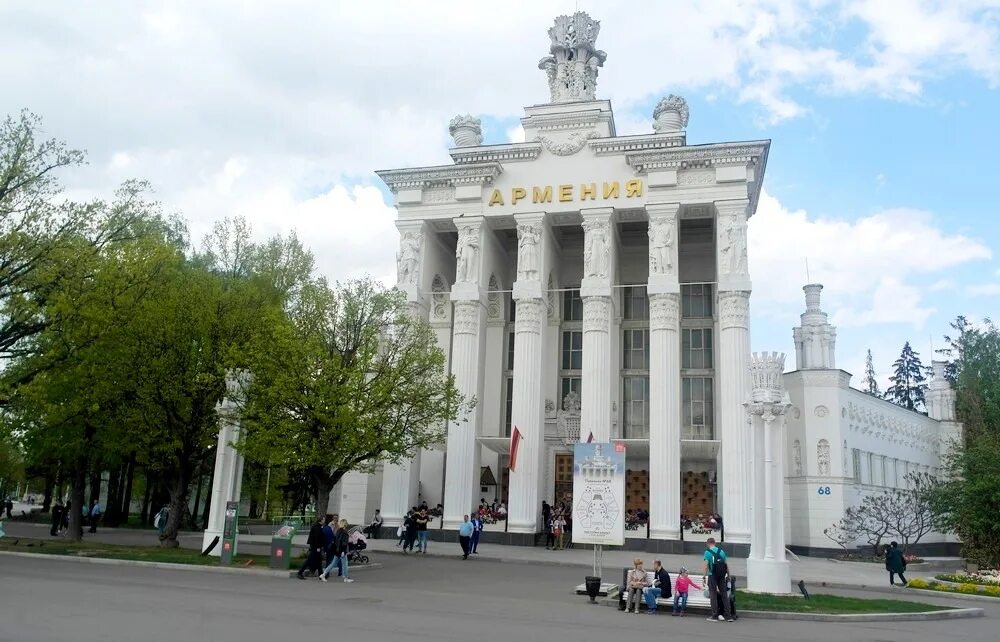 московское небо вднх. кафе акжера вднх.