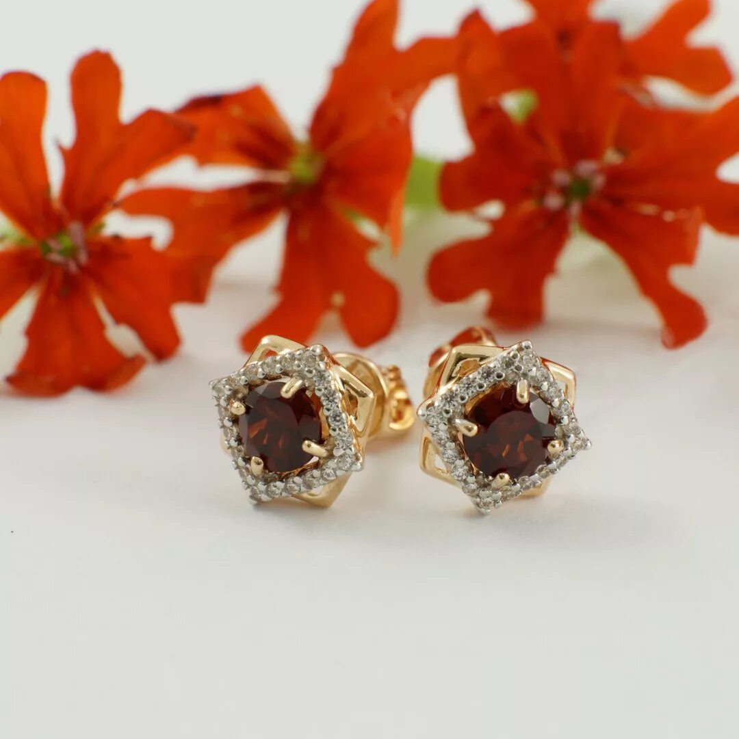 золотые серьги с корундом 585 пробы. гранат перламутр браслет. валберис серьги серебро. яхонт сережки. яхонт сережки.