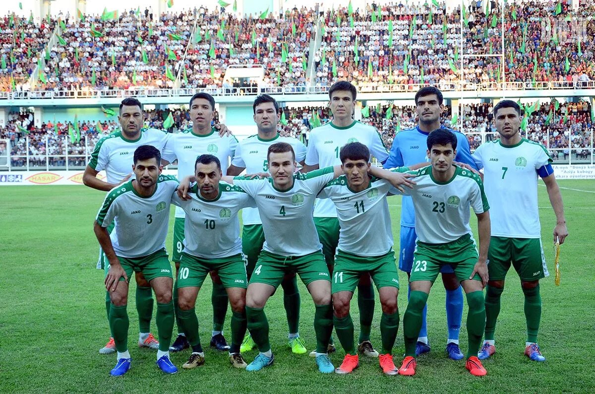 Футбольная сборная Туркменистана. Туркменистан сборная команда. Футбол Туркменистан сборная команда. Футбольная команда Кувватлы в Туркменистане.