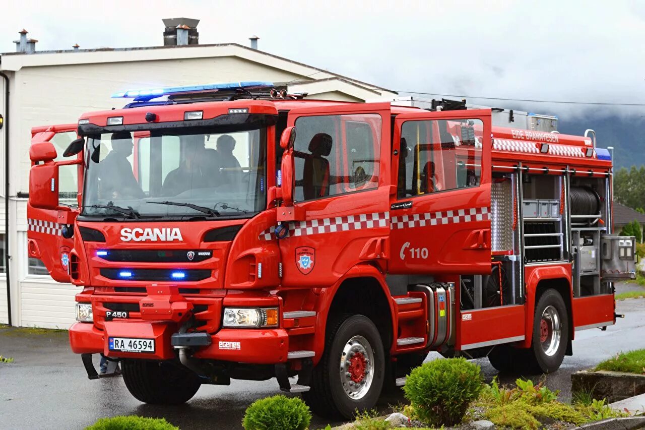 Scania p450. Пожарная АЦ Скания. P420. Пожарная машина Scania p300. Пожарная машина Scania p360.