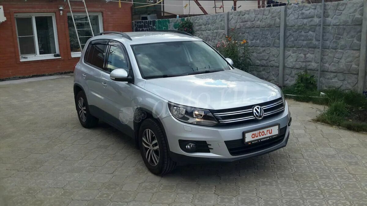 Volkswagen tiguan годы выпуска. Фольксваген Тигуан год выпуска. Тигуан 2015 года. Фольксваген Тигуан дизель. Р0684 Фольксваген Тигуан дизель.