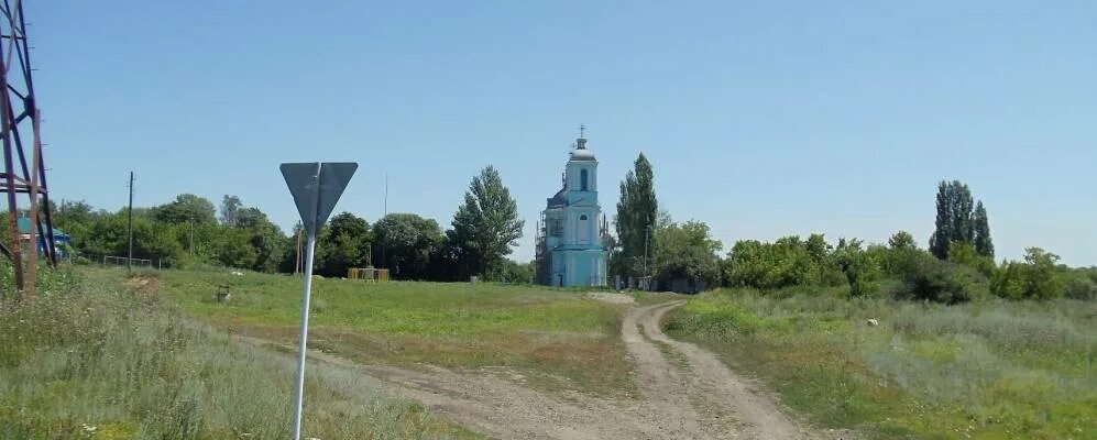 Курская область село верхняя грайворонка. Касторенский р он. Курская область восстановление храма михаила архангела. Касторное поселок. Село красное курская область.