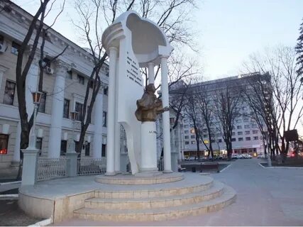 Памятник пушкину воронеж