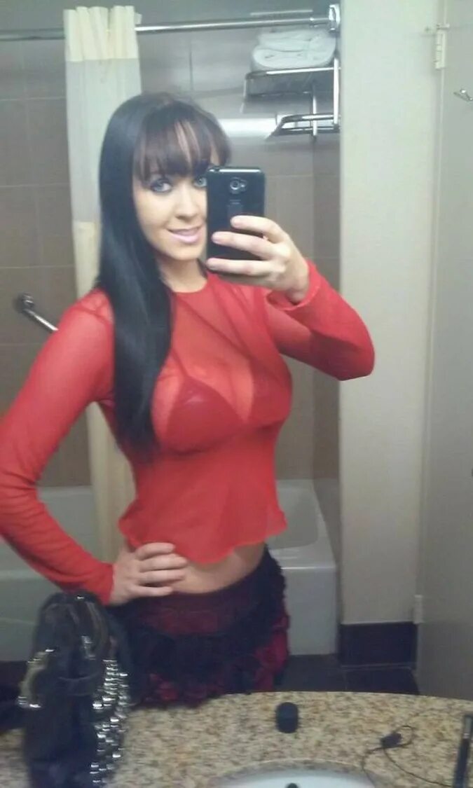 Женщина с тремя молочными железами. Кейтлин вонг трёхгрудая. Модель жасмин трайдевил. Жасмин трайдевил. Кейтлин либ трехгрудая.