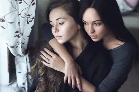 Жизнь с двумя девушками