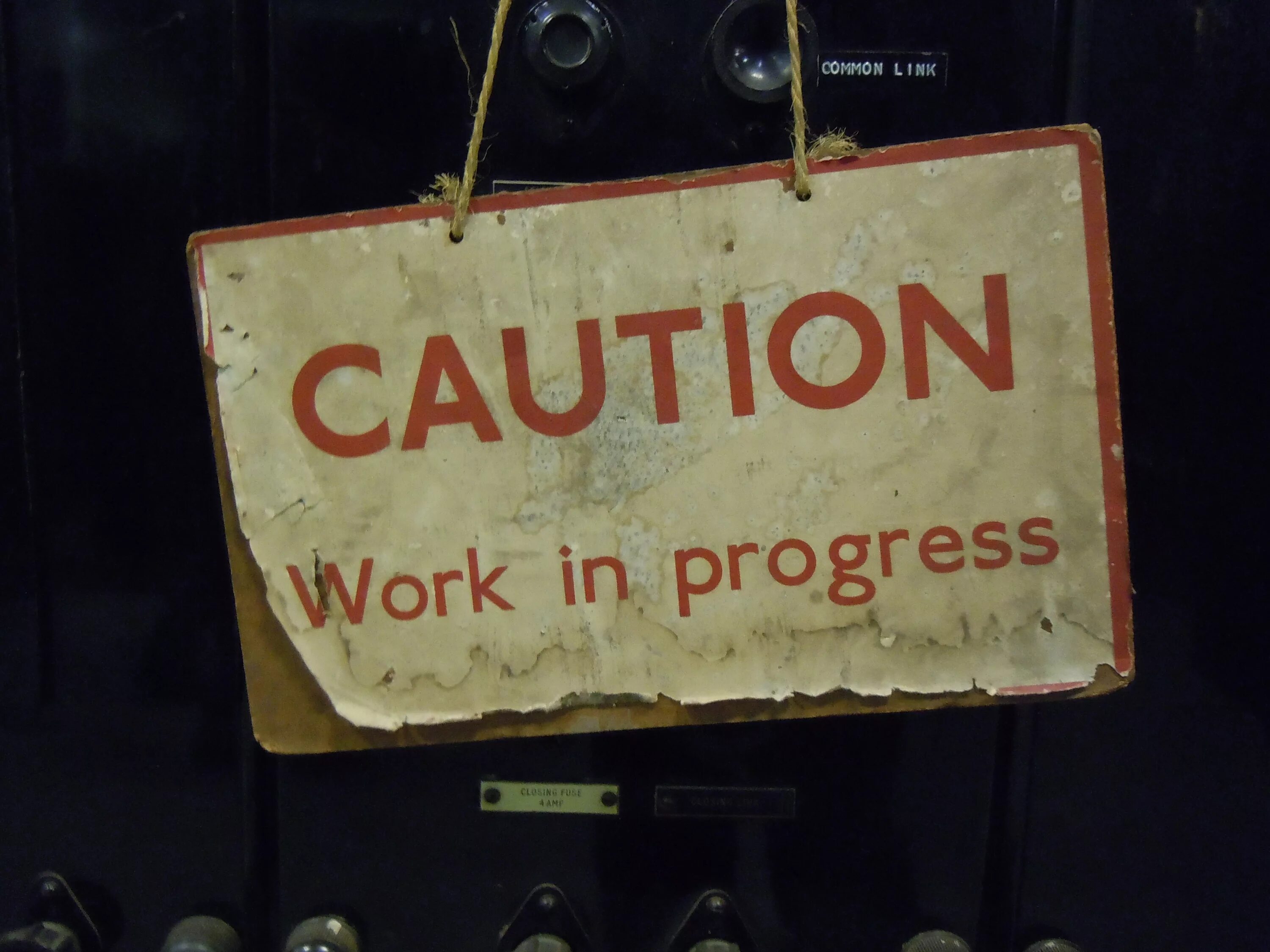 Work is in progress. Надпись work in progress. картинки для презентации work in progress. work in progress icon. in work.