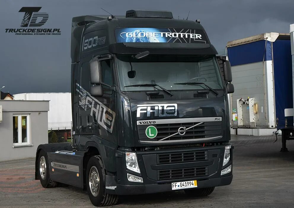 Продажа вольво фш. Вольво ФШ 13. Вольво fh12 черная. Вольво ФН 13. Volvo fh13 2013.