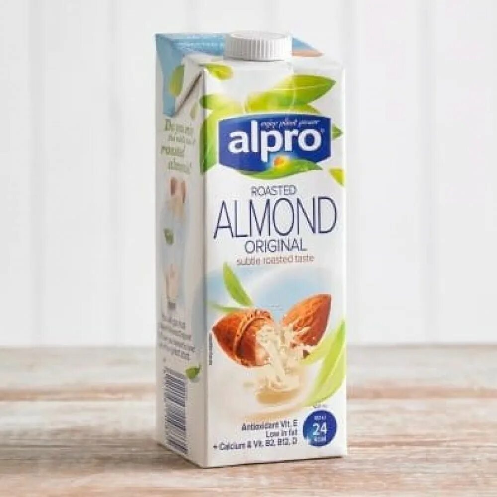 Alpro barista. Молоко соевое Alpro миндальное. Альпро Альмонд. Альтернативное молоко Альпро. Миндальное молоко Альпро.