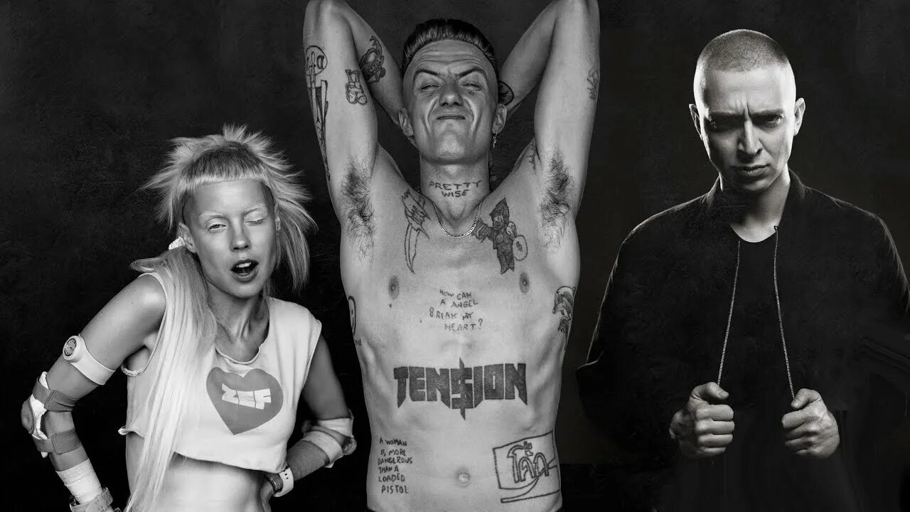Йоланди фиссер. Ниндзя из группы die antwoord. Группа die antwoord. Йоланди фиссер. Йоланди фиссер группа.