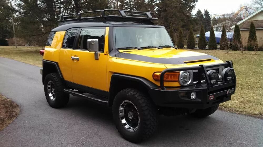 Hummer h3. Японский хаммер от тойота. Джип тойота хаммер. Hummer h3 c дисками -44. Toyota похожая на hummer.