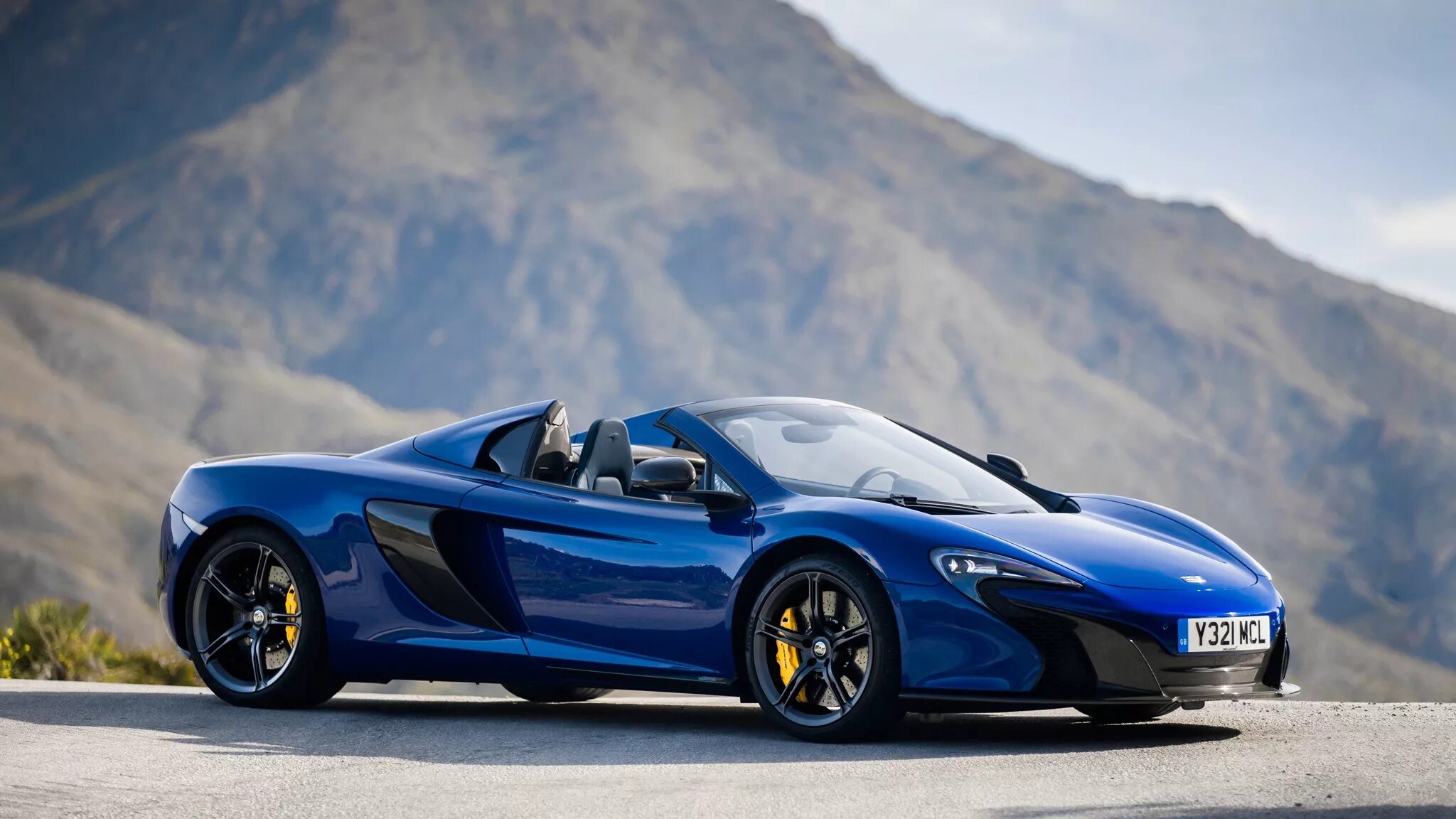 Спорт тачки. MCLAREN 650s. MCLAREN 650s Blue. Макларен 650s синий. Макларен 650s Спайдер.