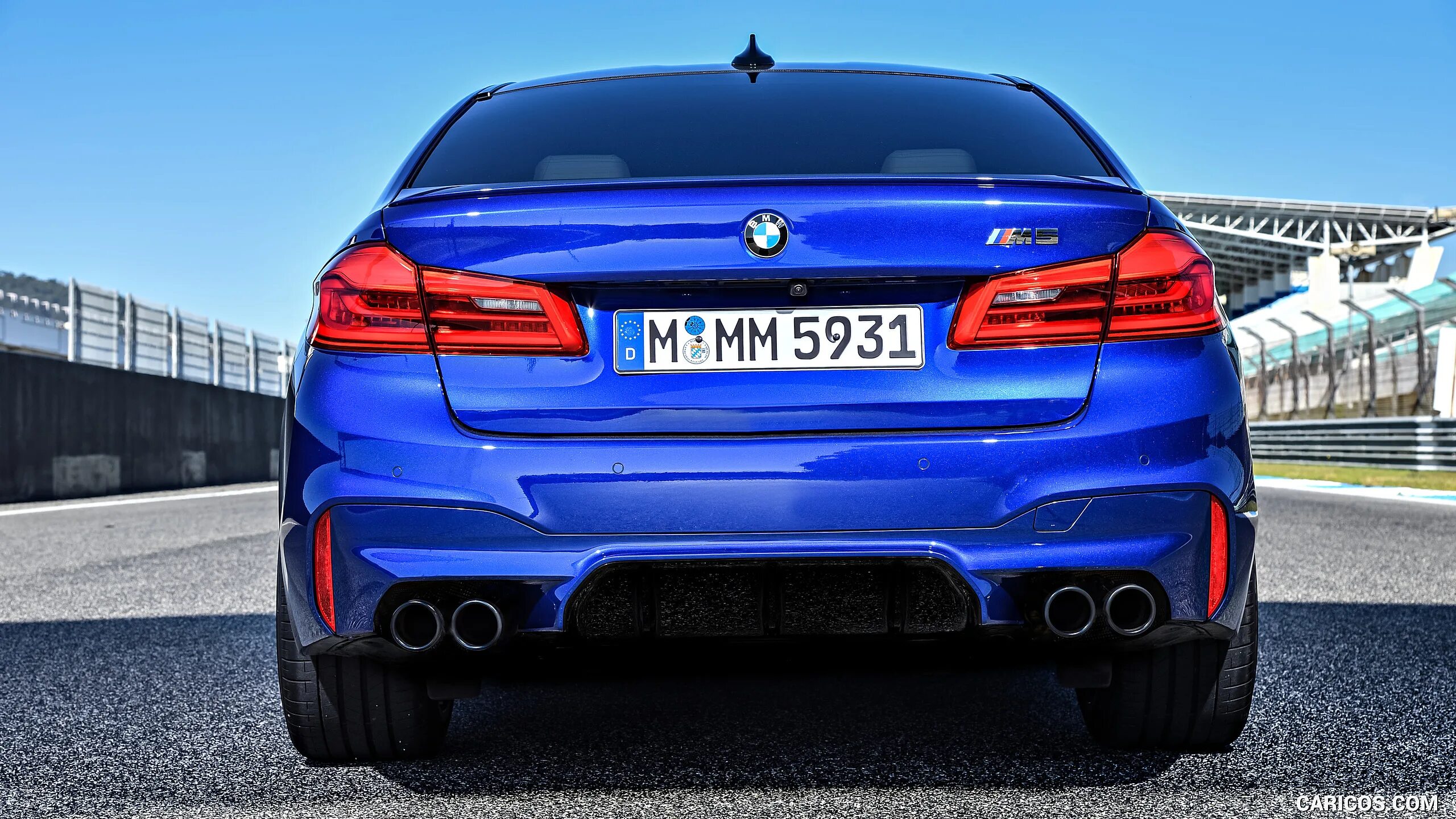 BMW m5 f90. BMW m5 2018. BMW m5 f10 2018. Расход бмв м5