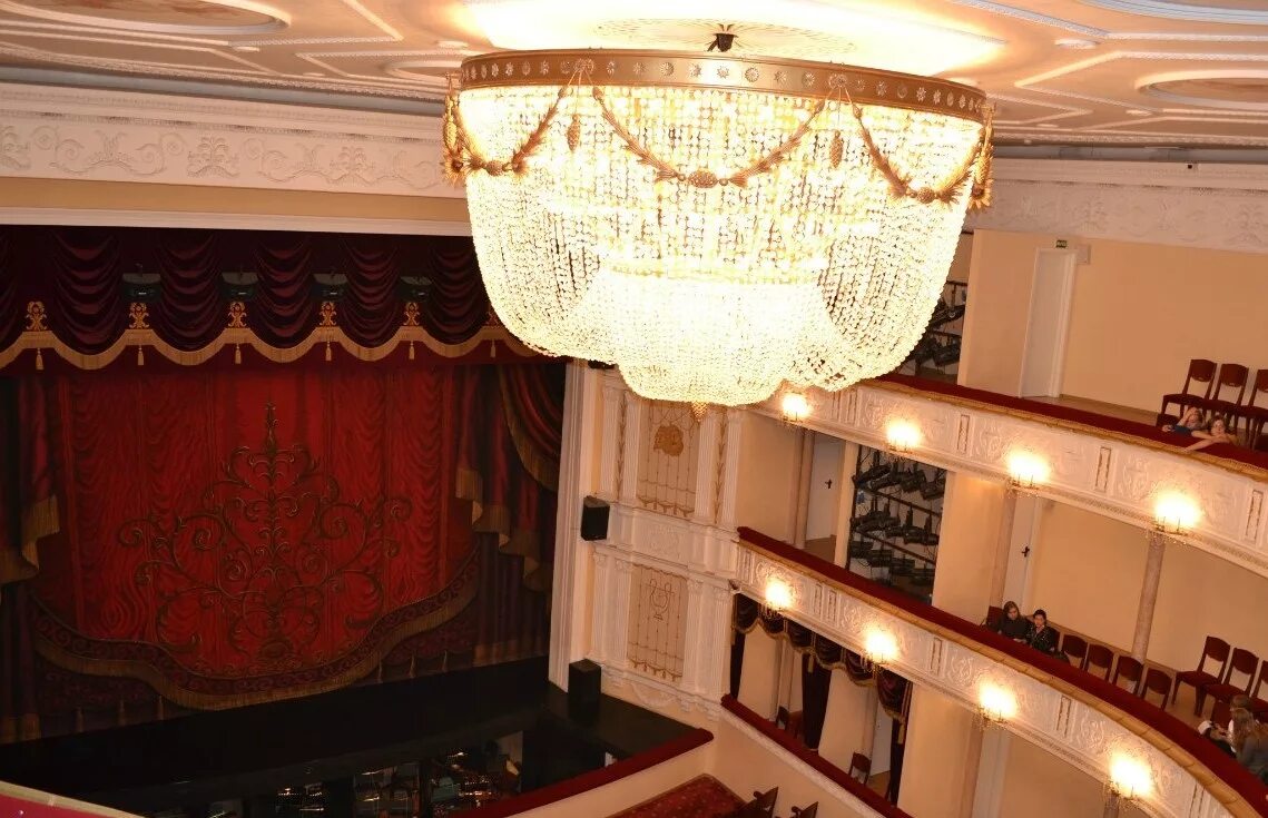 Русский театр драмы республики карелия. Музыкальный театр республики карелия петрозаводск. Музыкальный театр петрозаводск. Музыкальный театр рк. Музыкальный драматический театр петрозаводск.