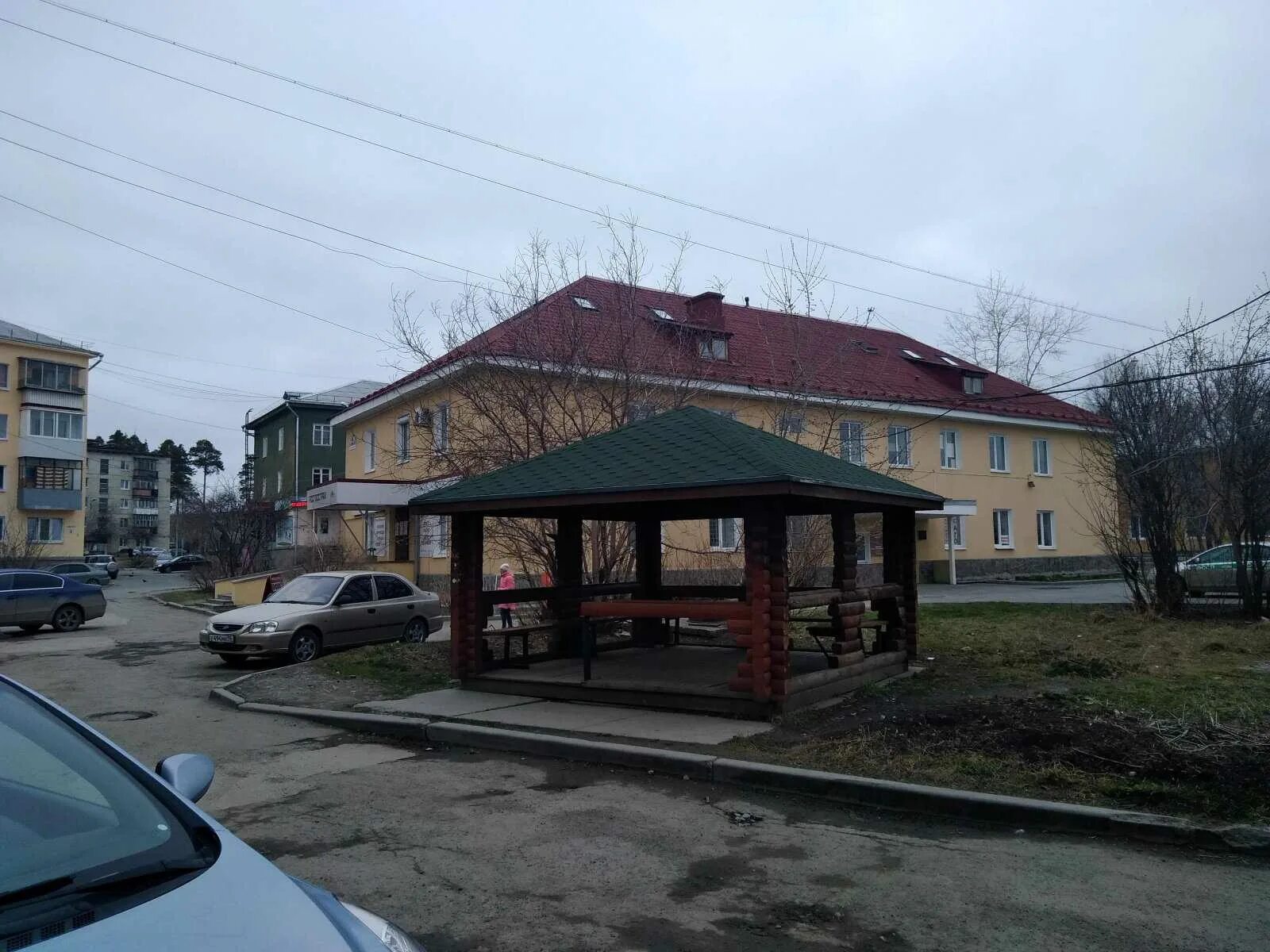 Дом верхняя масловка 23. Дом верхняя масловка 23. Менделеева 23 верхняя пышма росгосстрах. Ул. Персона верхняя масловка.