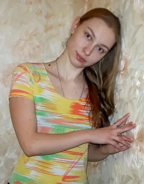 Глухой ищут девушку. Глухая девушка. глухонемая девушка. глухие девушки ищут парней. красивые глухонемые девушки.