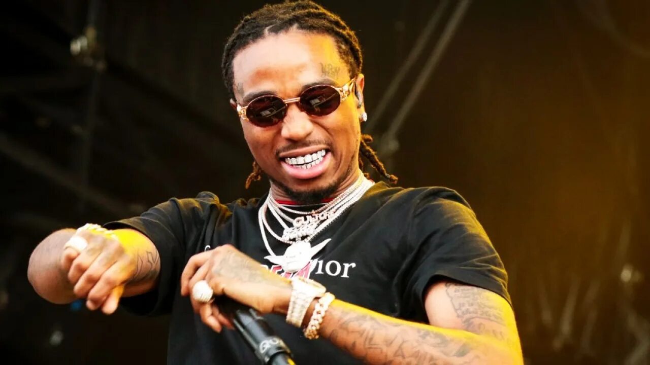 Девчонки хвастаются своей грудью. Dbree org. Brendino with ayesha. Девушка хвастается грудью. Девчонки хвастаются своей грудью.