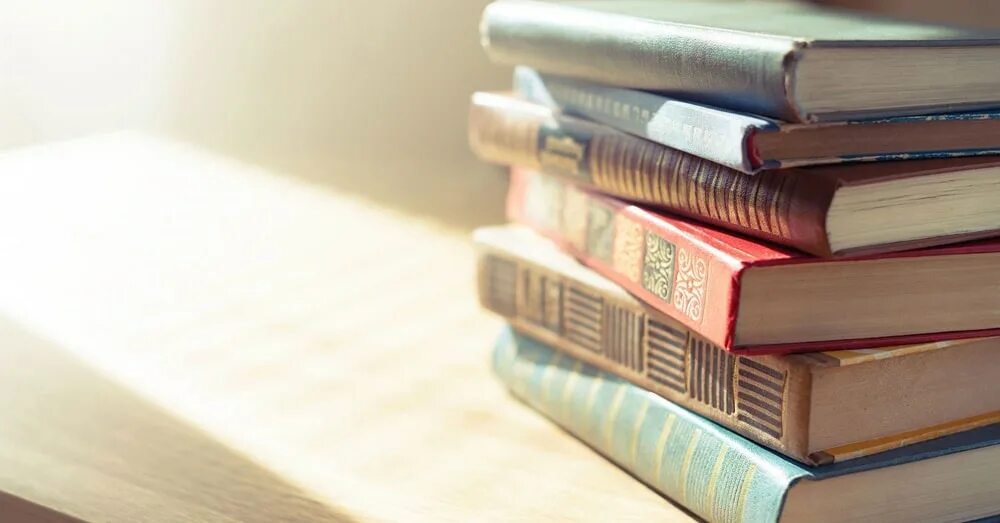 Книги по психологии. Книги по бизнесу. Билл гейтс китоблари. Писатель бизнесмен. Стопка книг по маркетингу.