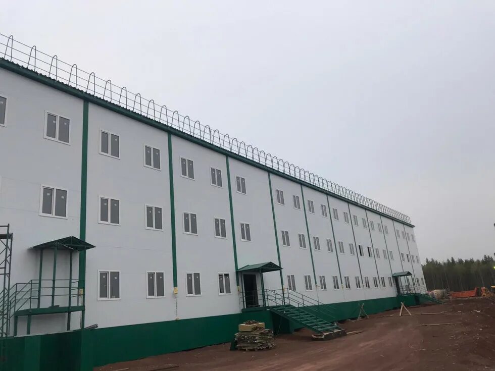 Вахта 40 вагон-дом. Вахта в общежитии. Здания типа вахта-40. Вахтовое общежитие. Вахта 40 общежитие.