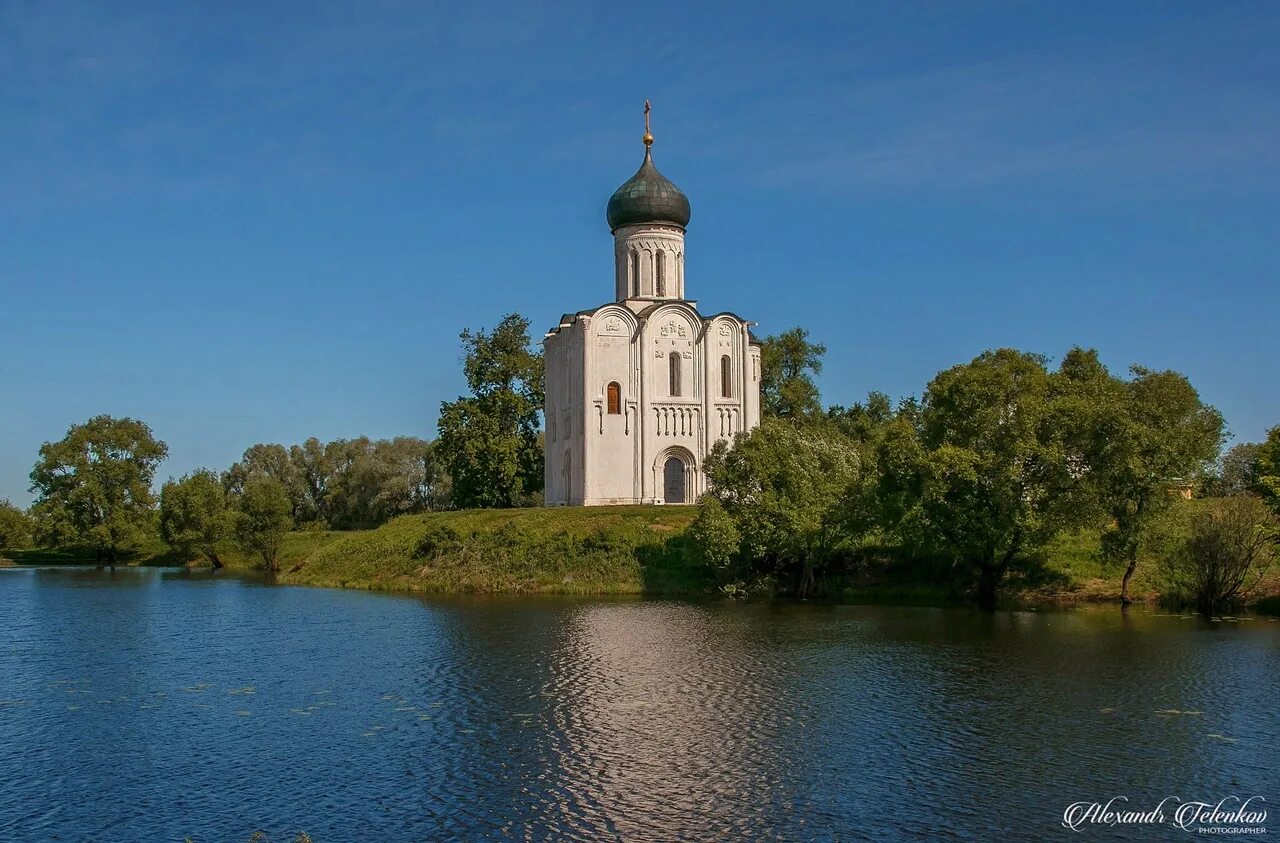 Церковь покрова при устье реки нерли. Храм покрова богородицы на реке нерль. храм покрова на нерли 1165. церковь покрова на нерли близ владимира. • храм покрова на нерли (близ владимира) (андрей боголюбский).