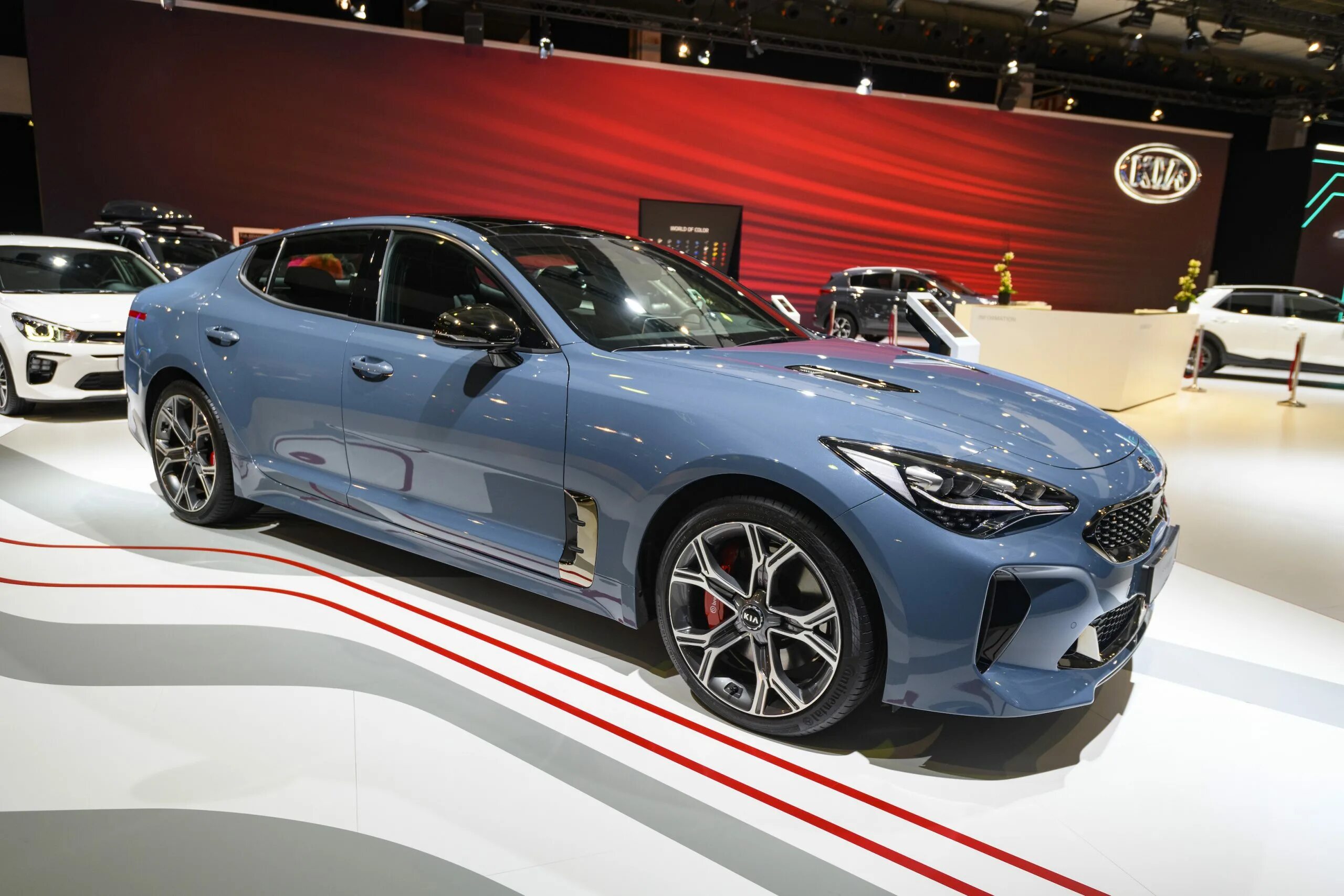 Киа Стингер 2022. Kia Stinger gt 2022. Kia Stinger 2017. Новый Киа Стингер 2022.