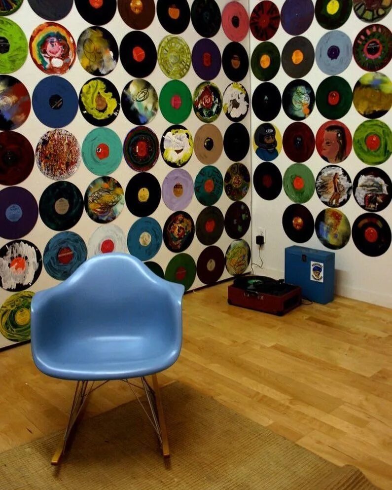 Music Records Wall Decal Set Of 16 Wall decals, Music room decor, Music wall dec