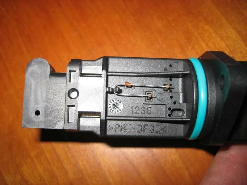 Bosch f00c 2g2 049. Датчик расхода воздуха f00c2g8302. 2114 Разъем расходомера воздуха. Датчик расхода воздуха Bosch 116 сам элемент.