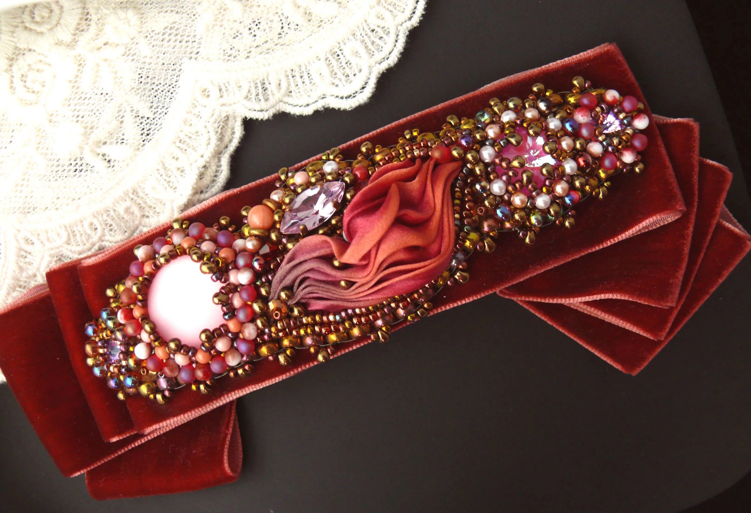 торта "красный бархат" (red velvet). оформление бархатом. бархатная коробочка для украшений. шкатулки из бархата. торта "красный бархат" (red velvet).