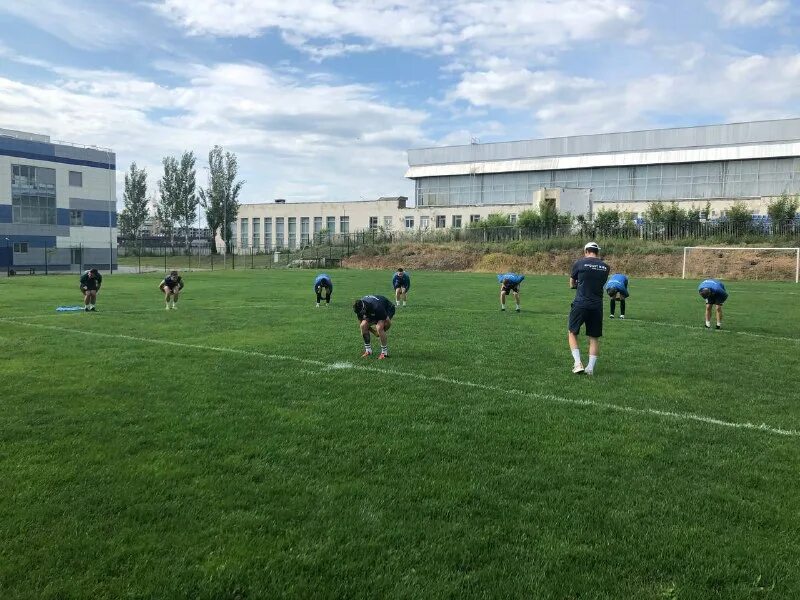 Стадион чайка песчанокопское. Учебно-тренировочного, база фк кубань. Стадион чайка песчанокопское. Владимир дядюн факел 2022. Фк химик-август вурнары.