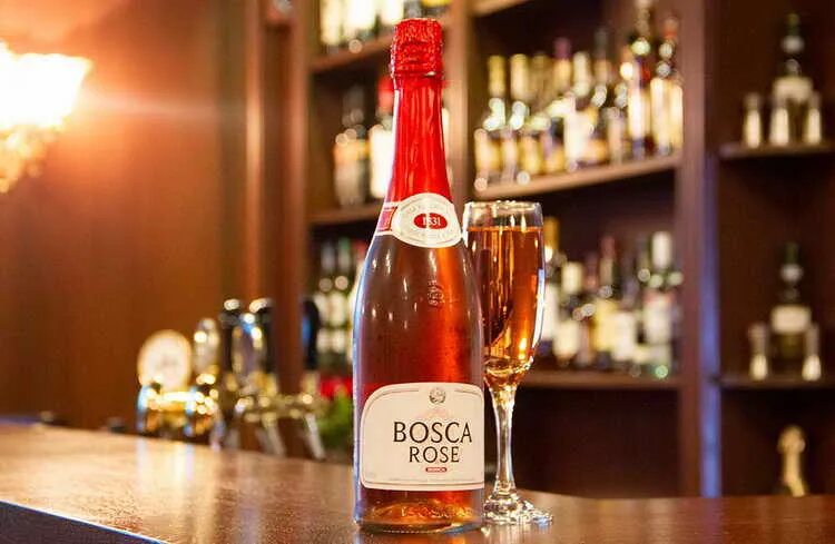 Вино Боско Роуз. Вино игристое Rose Bosca. Bosca брют. Боско Роуз шампанское.