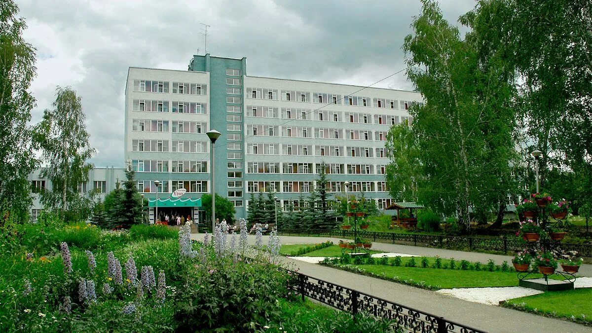 Екатеринбург санаторий урал. Санаторий урал хомутинино. санаторий урал увельский район. санаторий урал учалы. лесное озеро хомутинино.
