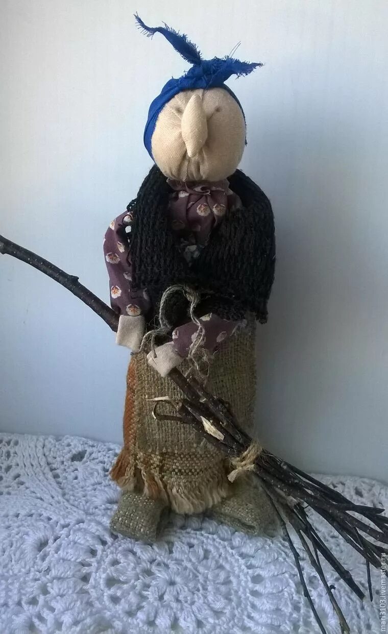 Баба яга кукла из капрона. Баба яга поделка своими руками. Баба яга своими руками из подручных. Баба-яга. Поделка баба яга в ступе.