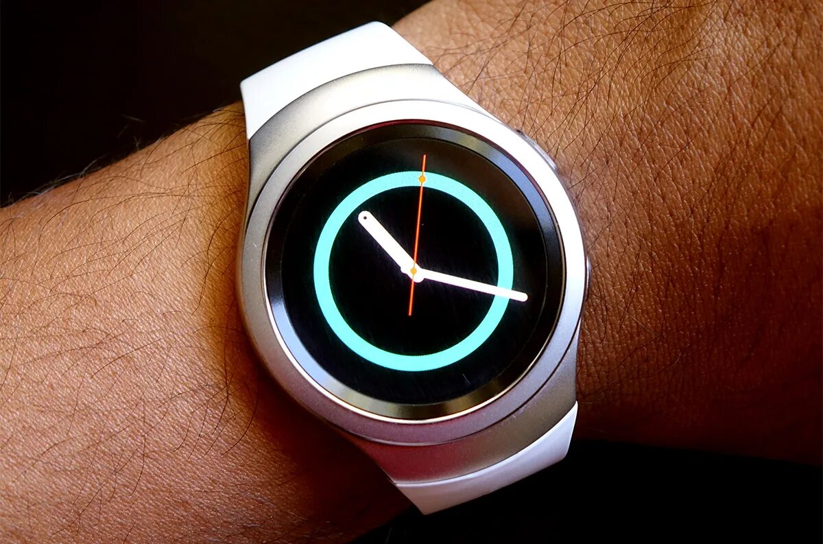 Часы samsung honor. Samsung Gear s2. Samsung Gear s2 Sport. Часы самсунг 2. Samsung Gear s2 Showcase.