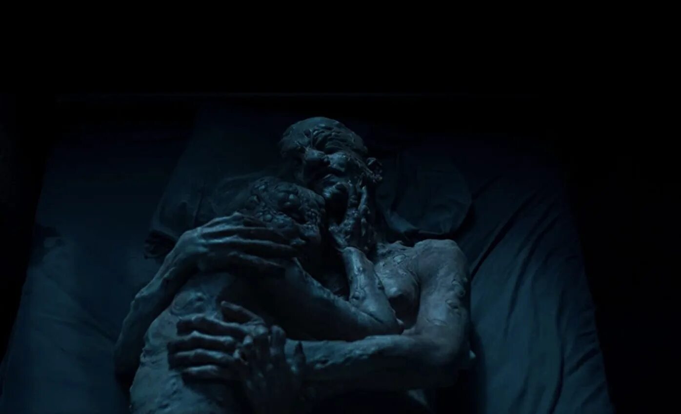 Фильм ужасов в лесу не сношаться 1. В лесу не сношаться. Бриттани блэнтон в лесу не сношаться. В лесу не сношаться фильм 2016 трейлер. В лесу не сношаться 2 фильм.